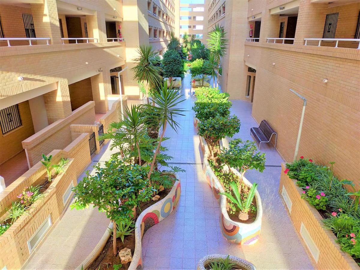 Acv - Neptuno-2ª Linea Planta 6 Norte أوروبيسا ذيل مار المظهر الخارجي الصورة